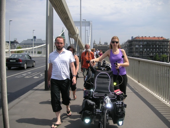 20110718-120417-Suzette