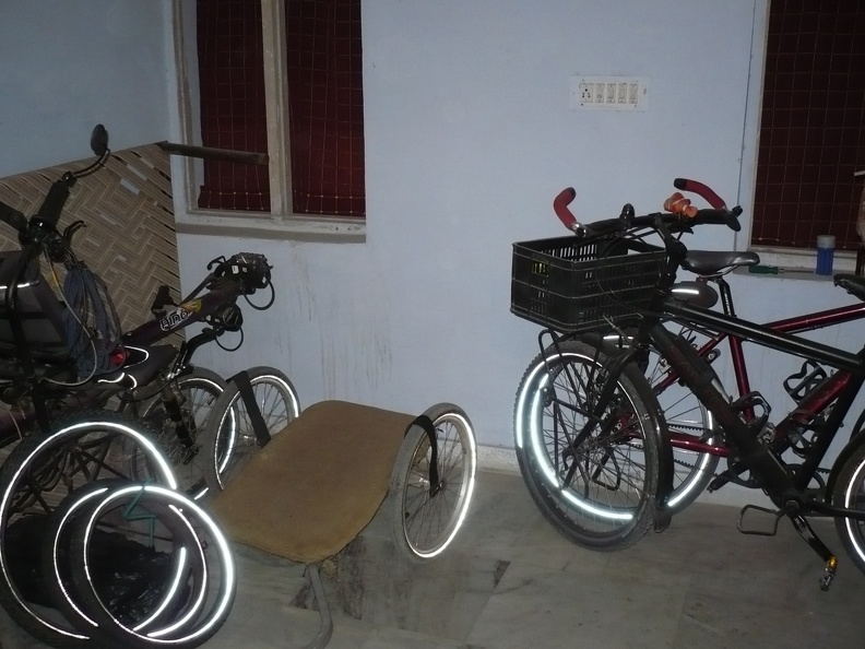 20120210-110113-LS60