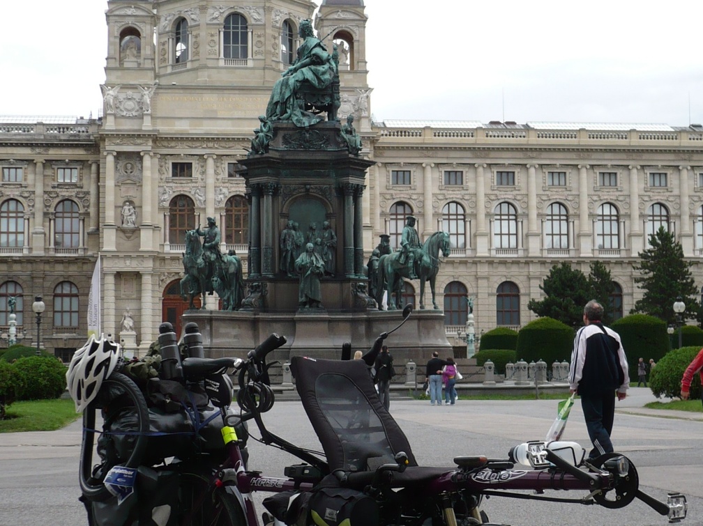 20100806-162132-LS60
