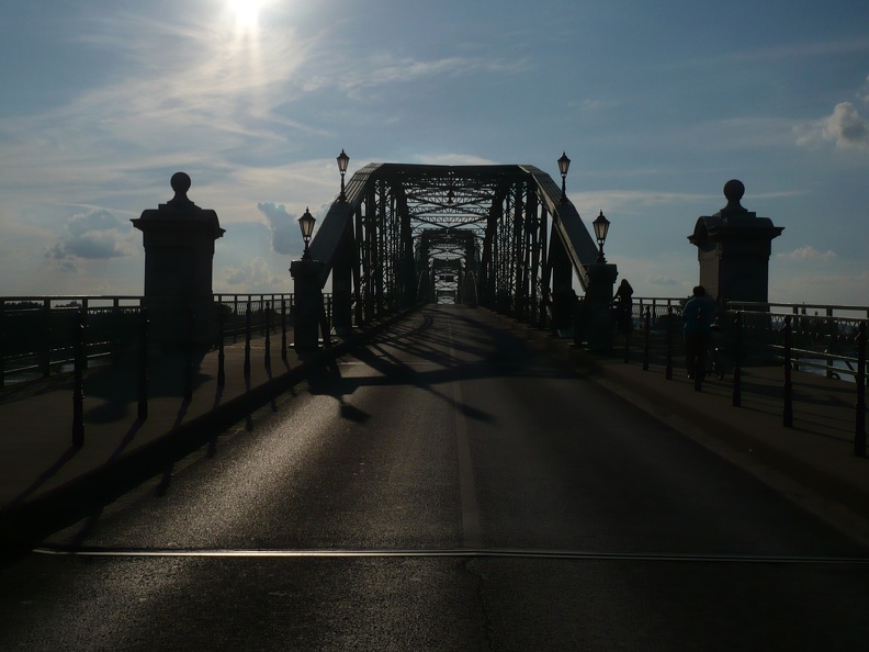 20100810-180616-LS60