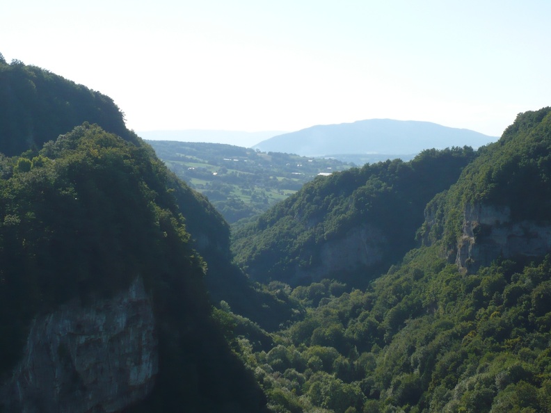 20090801-181037-LS60