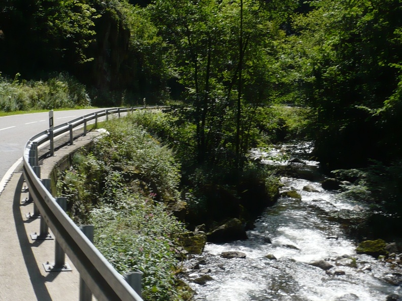 20090730-152716-LS60
