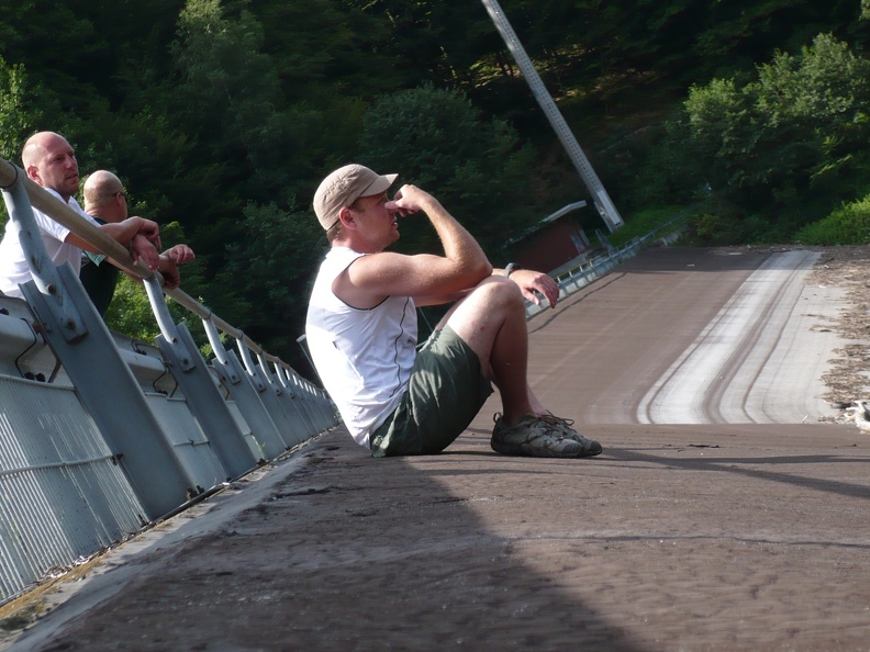 20090730-153857-LS60