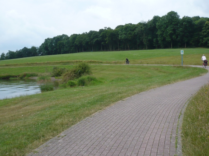 20090621-122049-LS60