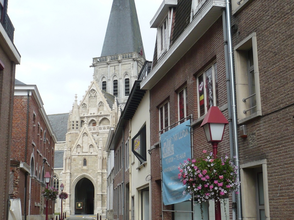 20090825-120430-LS60