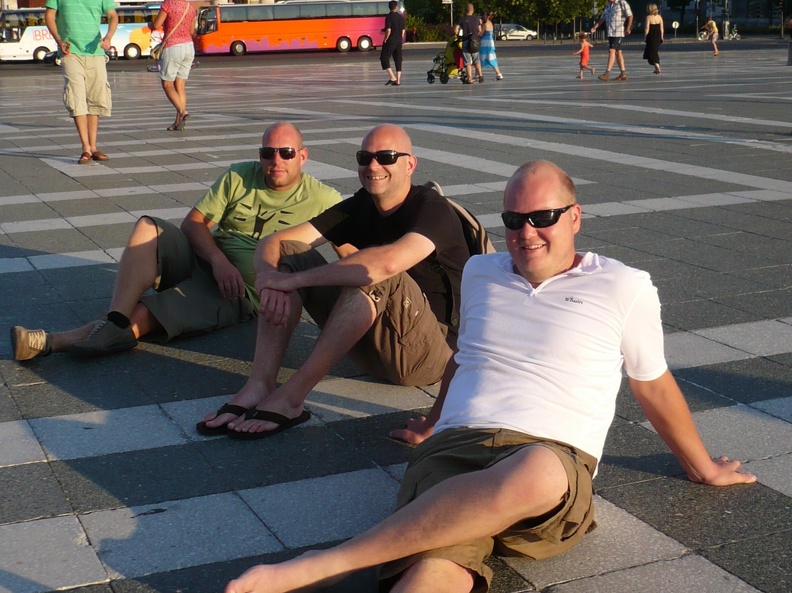 20110716-182258-LS60