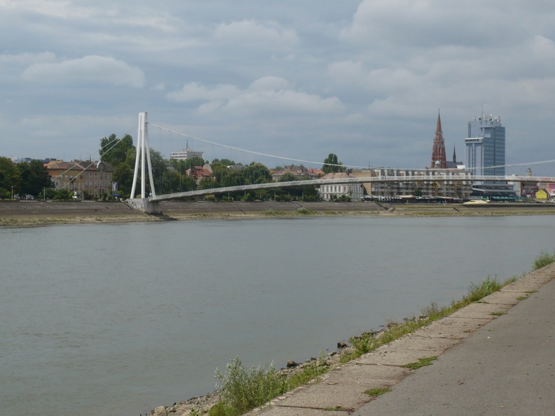20110723-104443-LS60