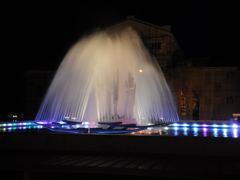 20110803-213746-D90