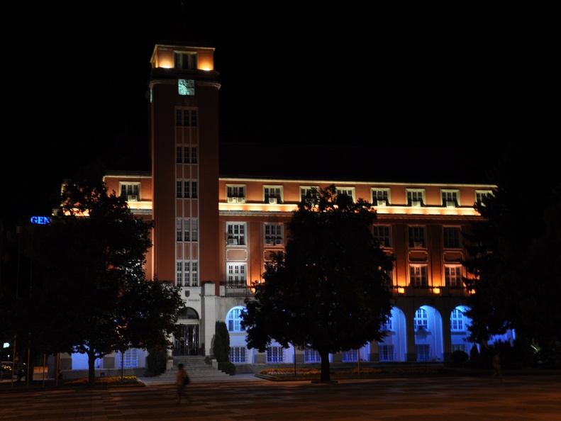 20110809-221748-D90