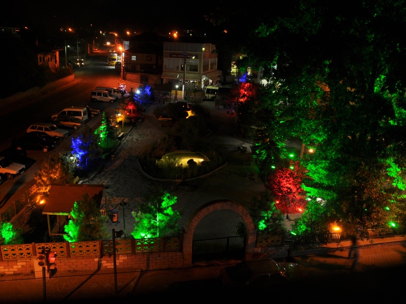 20110920-200512-D90