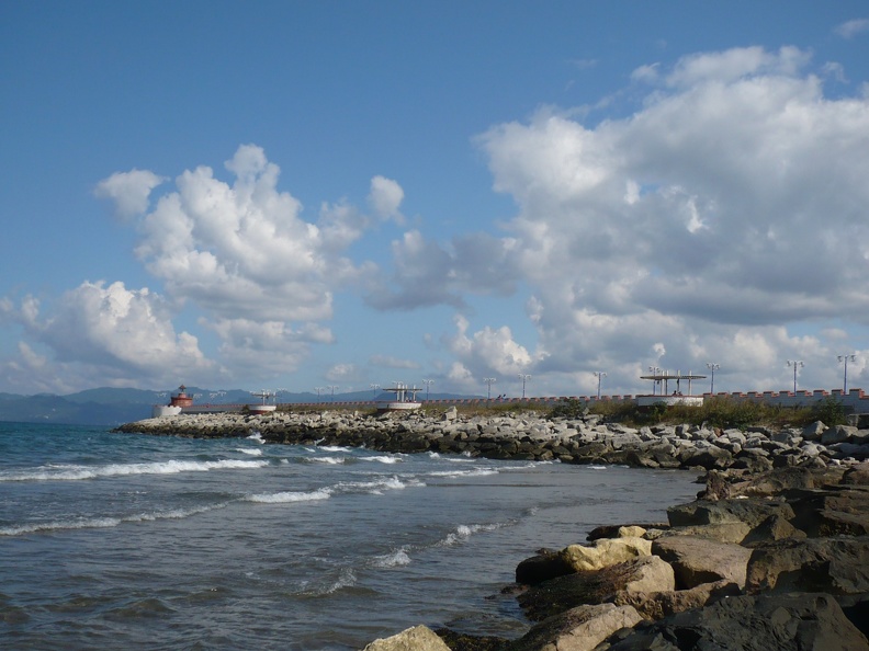 20110928-140713-LS60